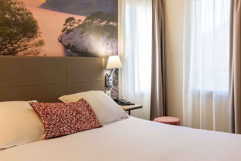 Classic Room, 1 Queen Bed, Non Smoking (Twin bed on request)