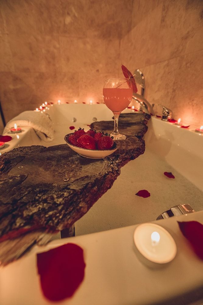 Rose Valley Hotel Honeymoon Room 5