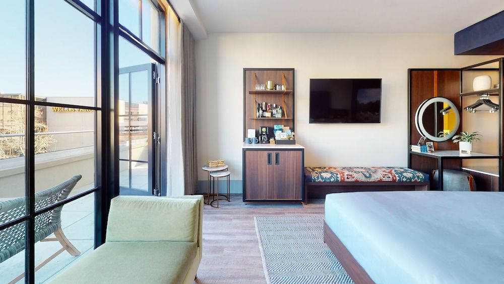 The Restoration Asheville Signature King Terrace Suite 8