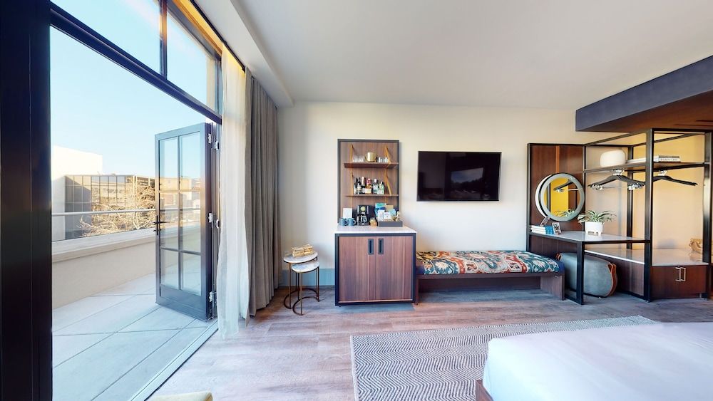 The Restoration Asheville Signature King Terrace Suite 6