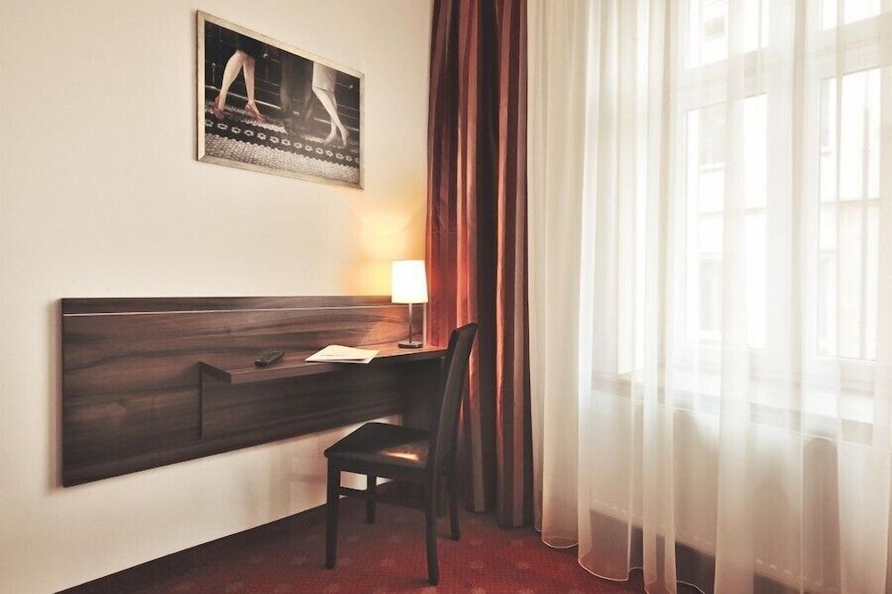 Hotel Centrum Sosnowiec Deluxe Room 14