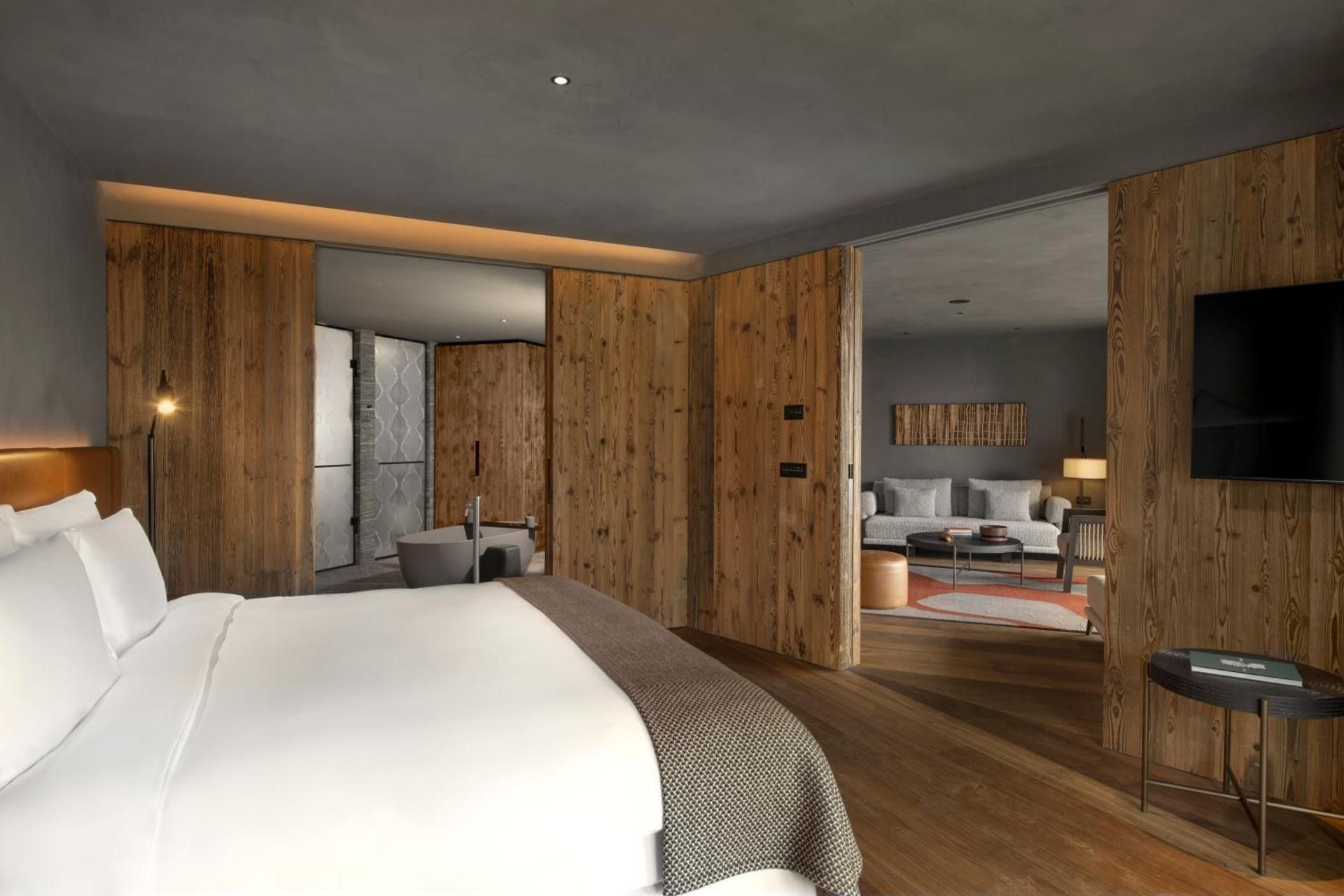 Corner Suite