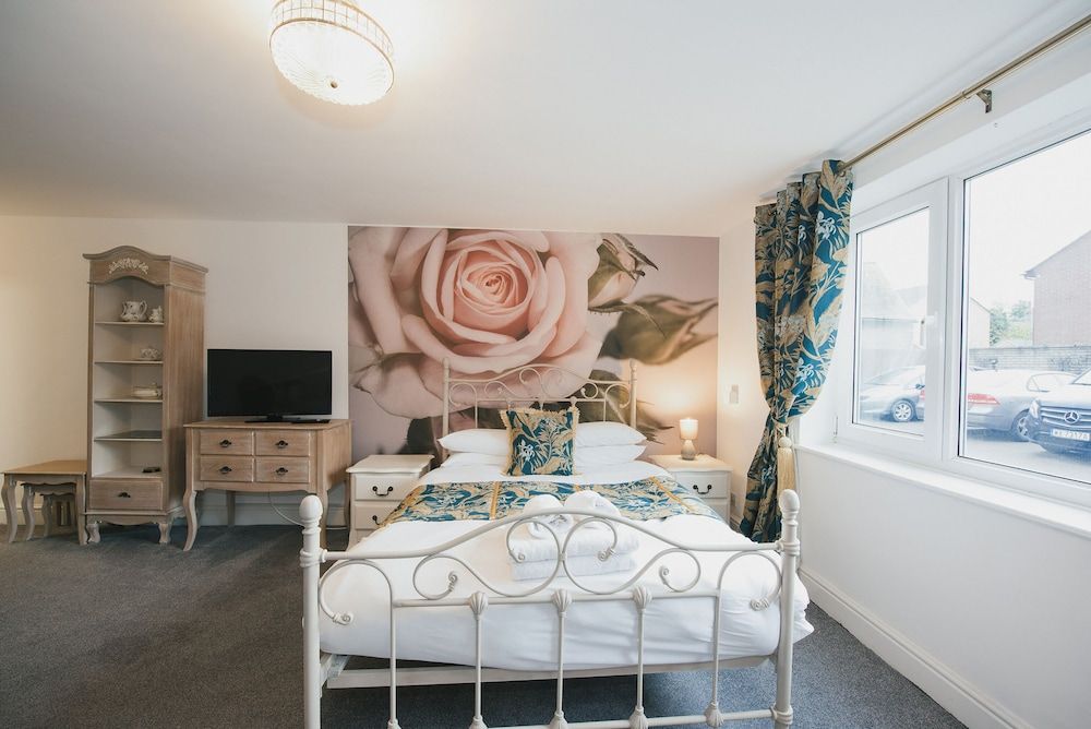 undefined River Court Apartments by Paymán Club 6