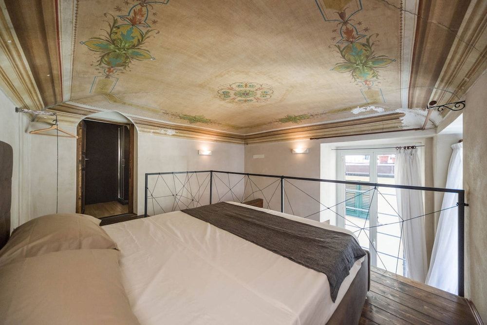 Charming Genova Residenza D'Epoca Luxury Studio Suite, 1 King Bed with Sofa bed, Non Smoking 3