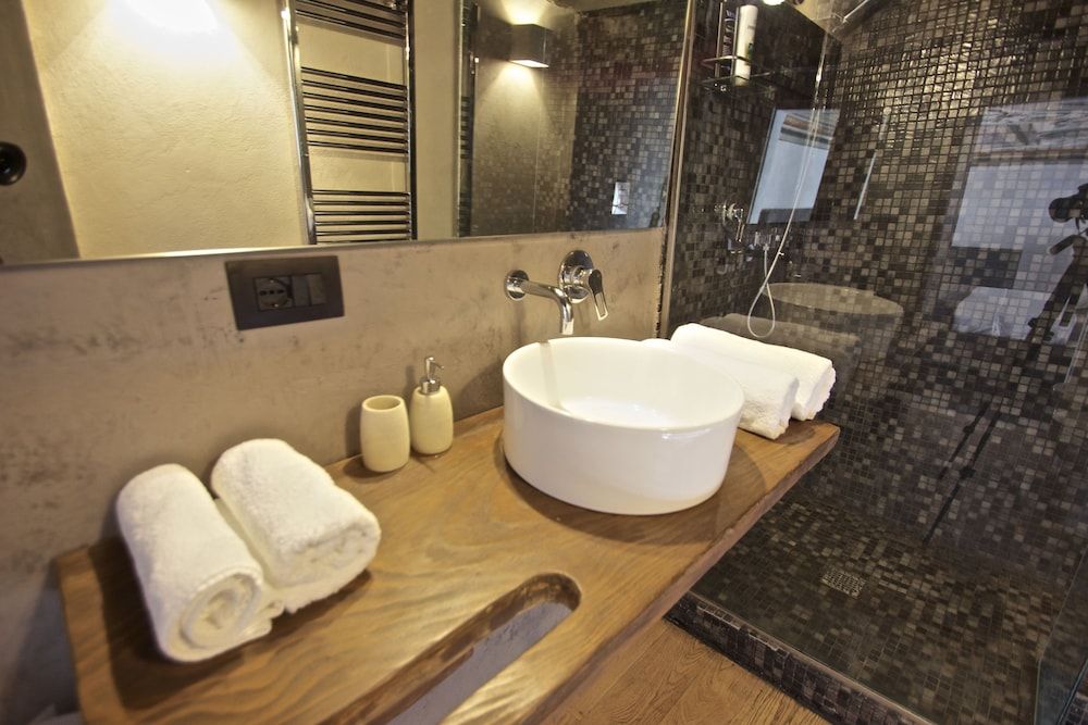 Charming Genova Residenza D'Epoca Superior Suite, 1 King Bed with Sofa bed, Non Smoking 3