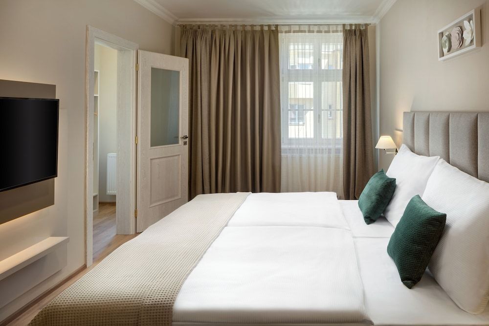 Louren Apartments Deluxe Apartment, 2 Bedrooms 2