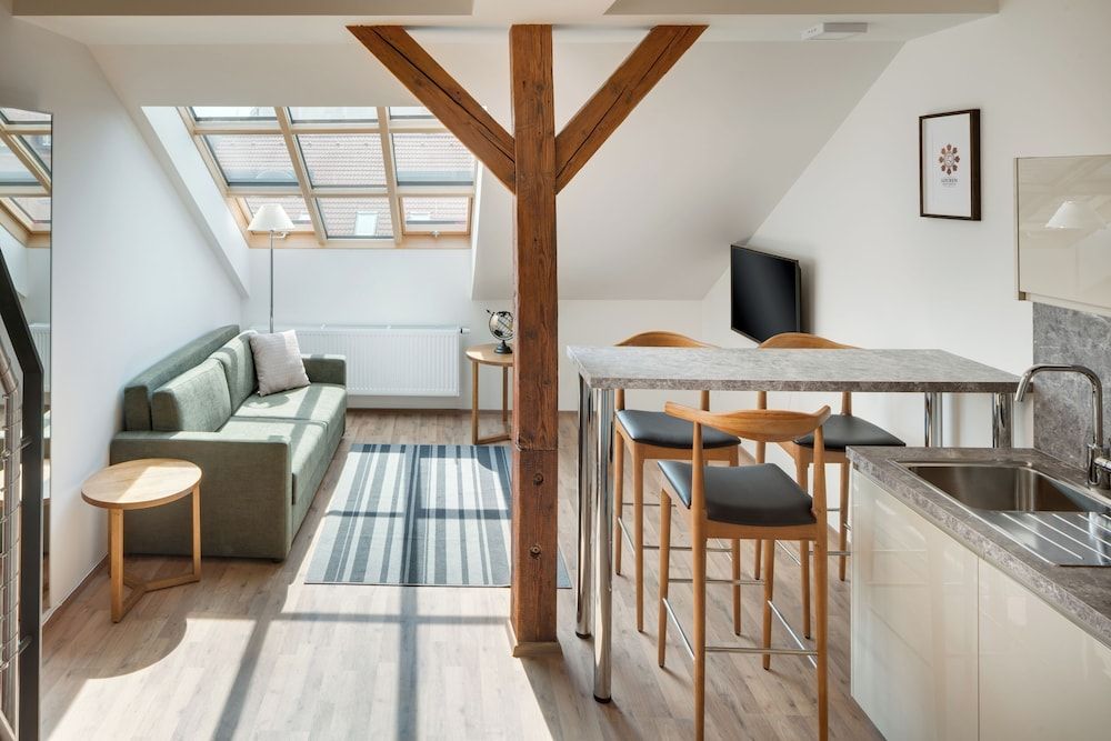 undefined Louren Apartments 10