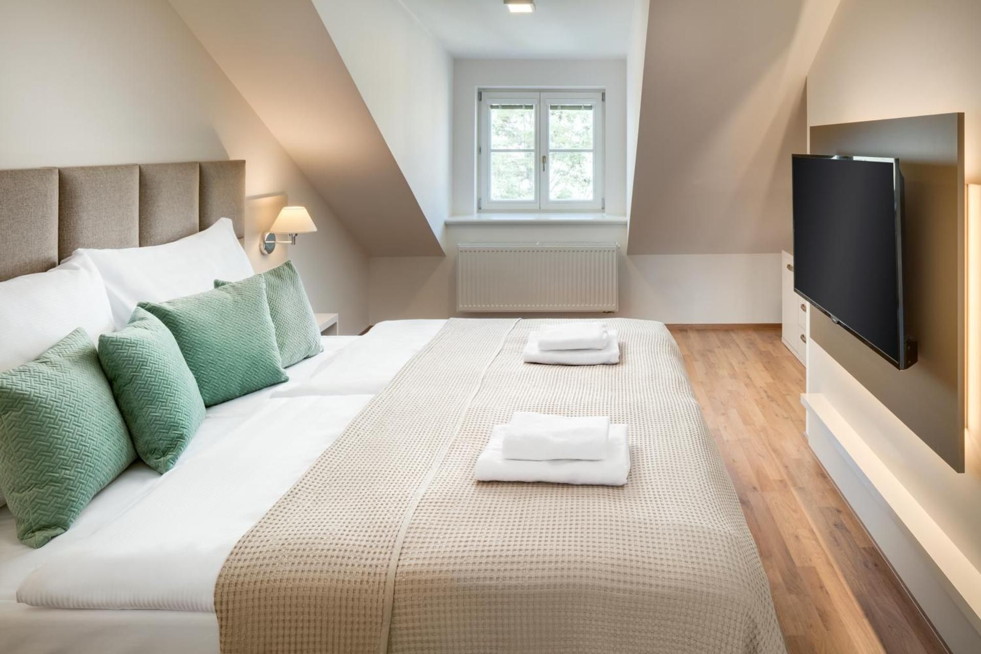 Apartment - Split Level