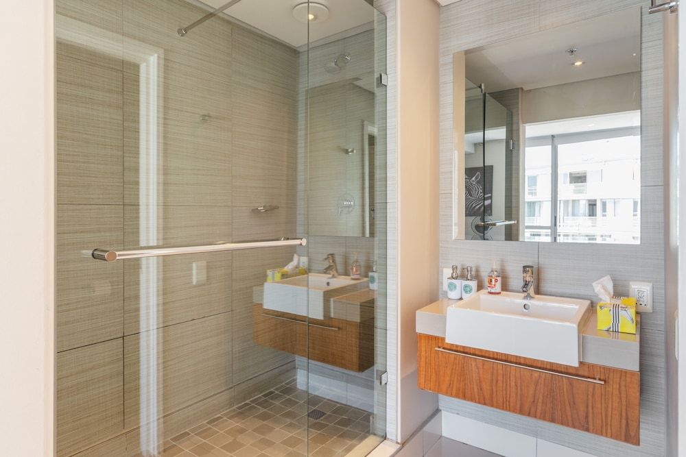 V&A Waterfront Luxury Residences - WHosting Luxury Apartment, 2 Bedrooms, Kitchen, Ocean View 10