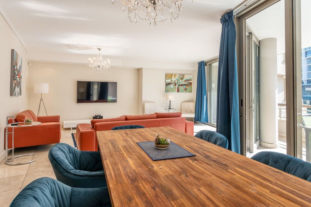 V&A Waterfront Luxury Residences - WHosting Presidential Apartment, 2 Bedrooms, Kitchen, Canal View 17