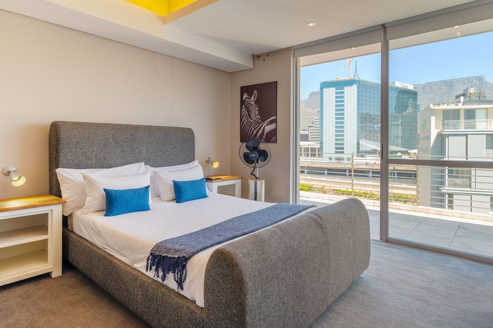 V&A Waterfront Luxury Residences - WHosting Luxury Apartment, 2 Bedrooms, Kitchen, Ocean View