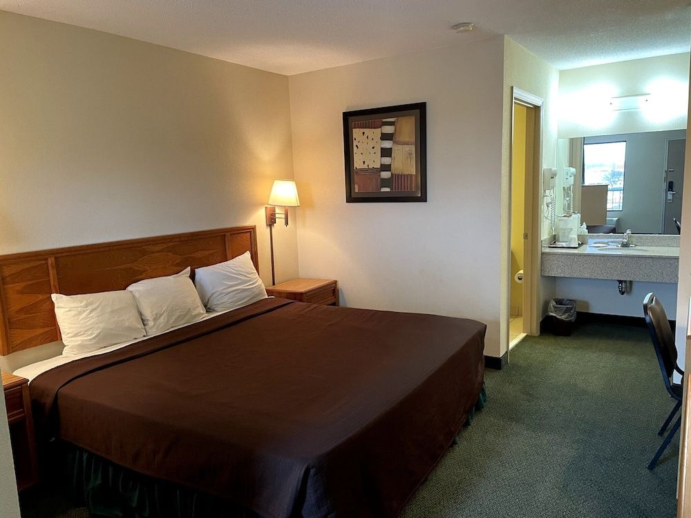 Deluxe Single Room, Jetted Tub