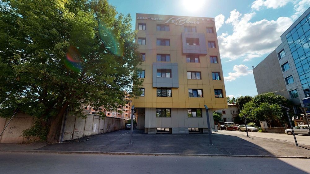 undefined Le Blanc Aparthotel 5