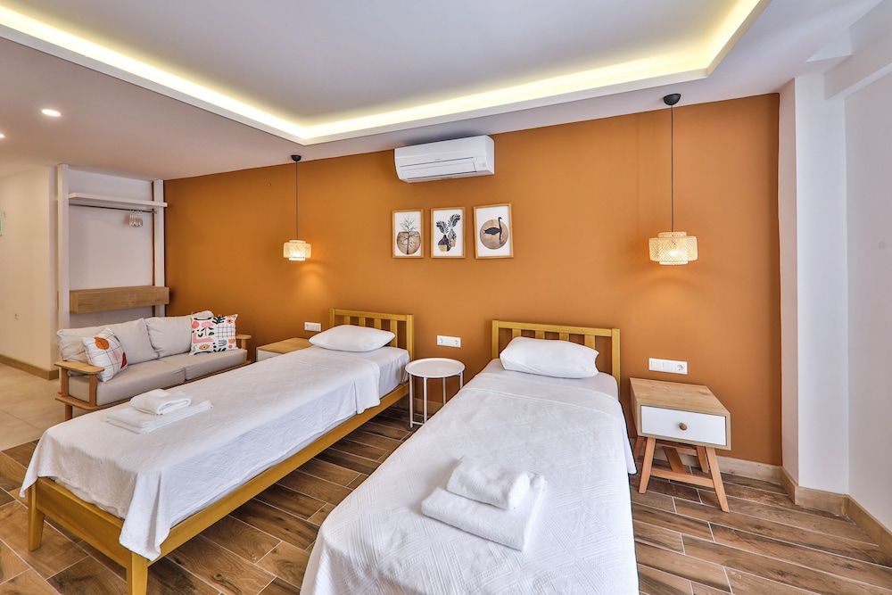 Economy Studio, 2 Twin Beds, Ground Floor