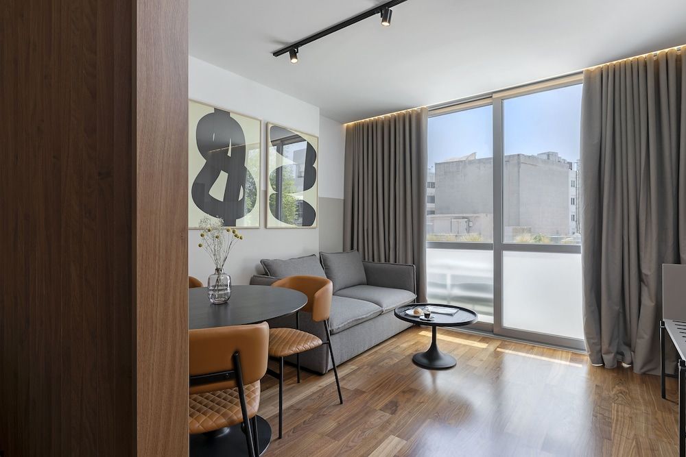 The Athenians Art Apartments Premium Suite 12