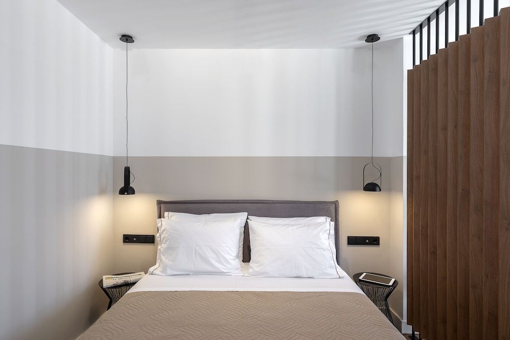 The Athenians Art Apartments Premium Suite 2