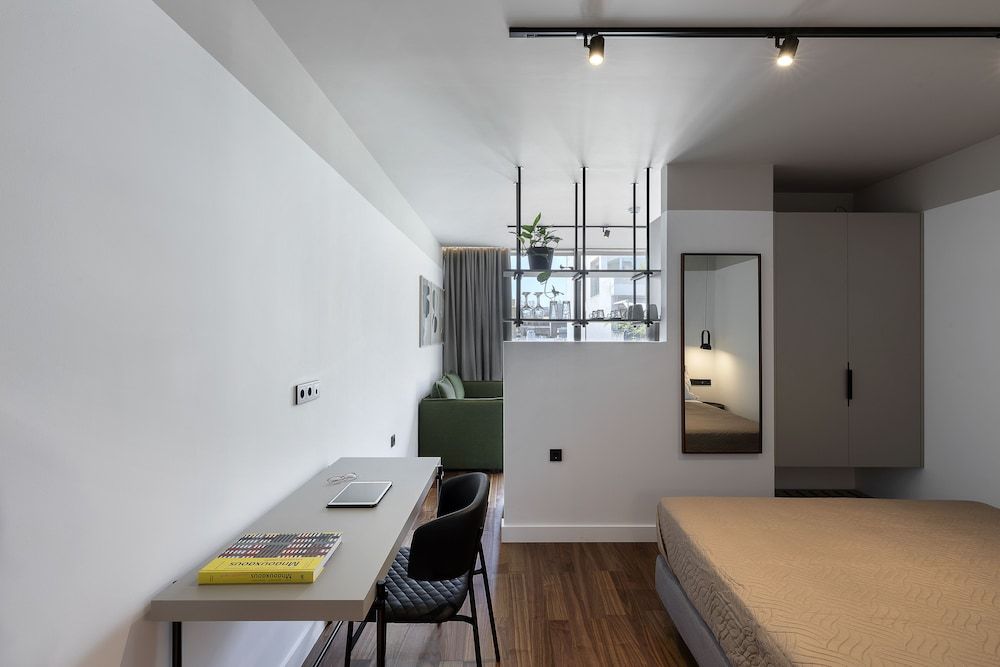 The Athenians Art Apartments Premium Suite 10