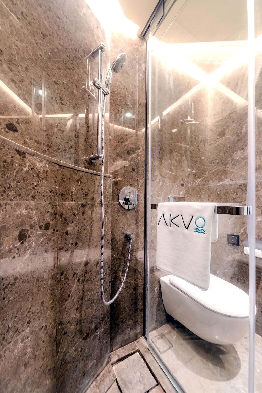 Akvo Hotel Deluxe City View 3