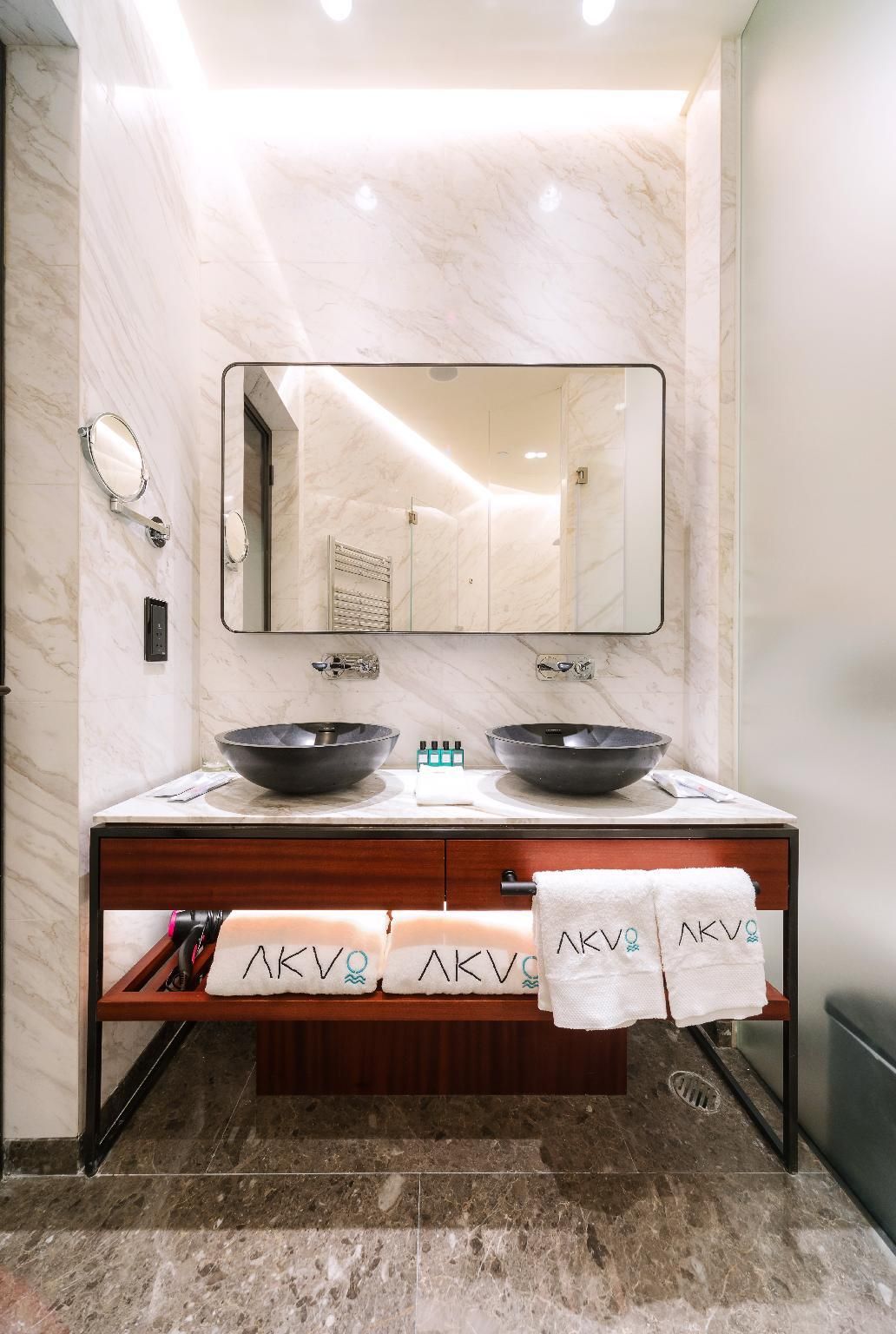 undefined Akvo Hotel 4