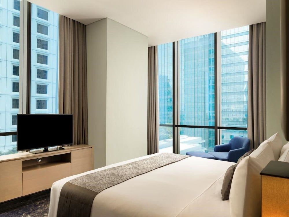 Crowne Plaza Jakarta Residences, an IHG Hotel Room, 1 Bedroom, City View 3