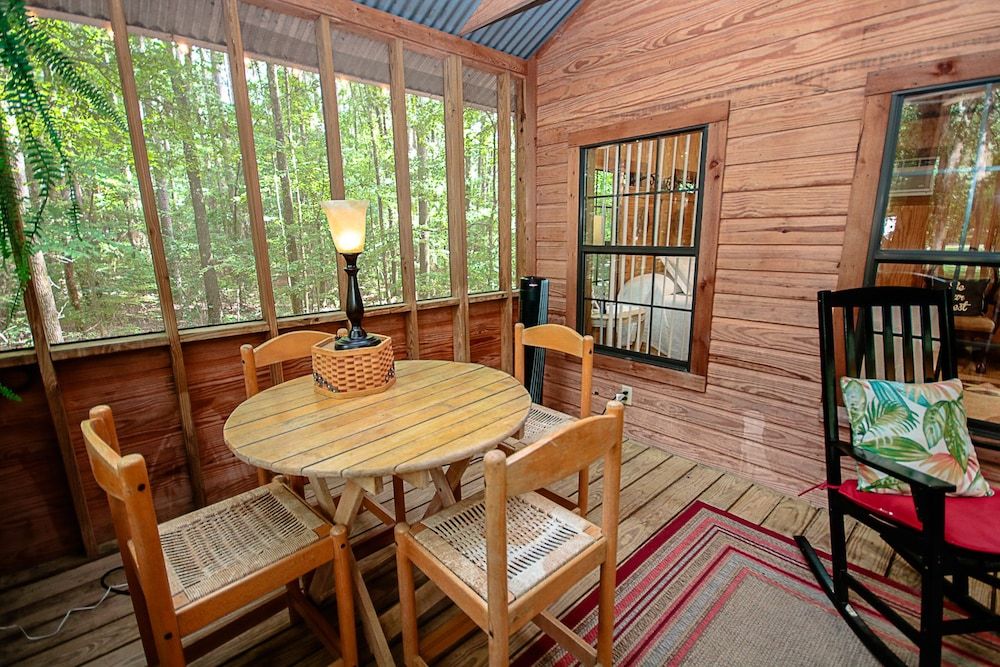 Cora's Cabins The Tree House Cabin 5