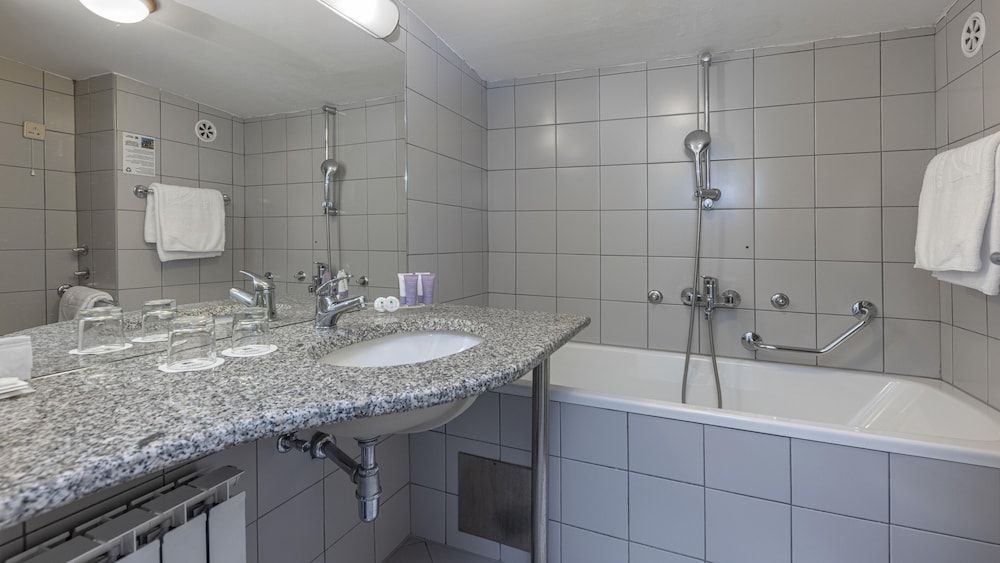 Hotel Jezero Double Room (Attic) 4