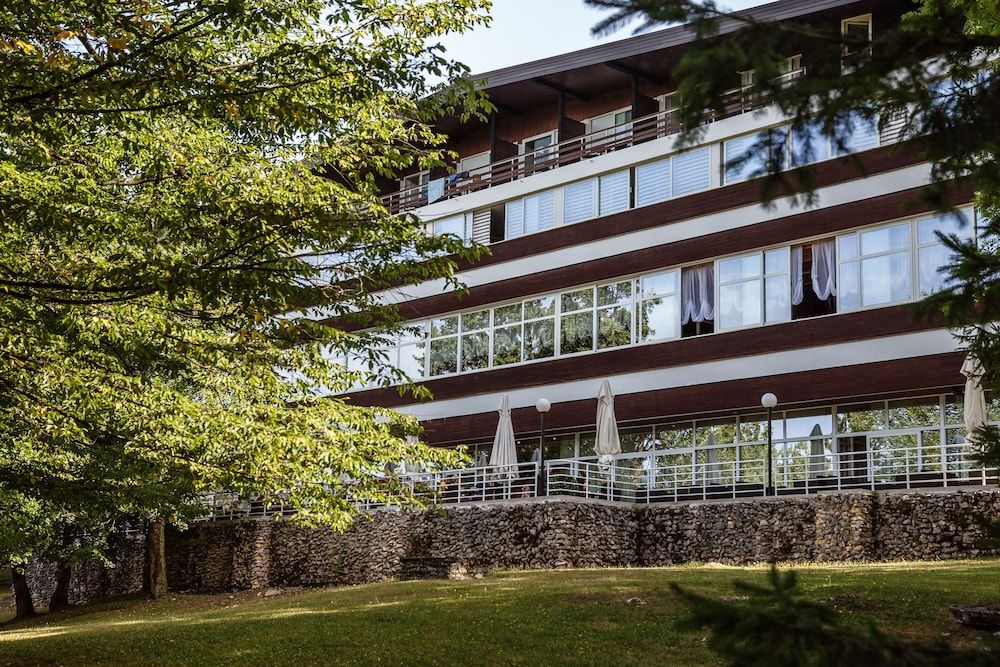 undefined Hotel Jezero