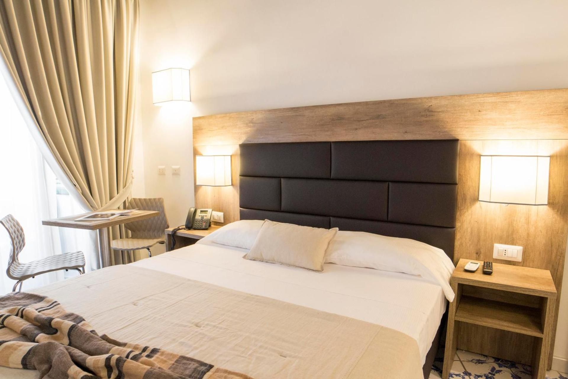 undefined Morelli Suite 10