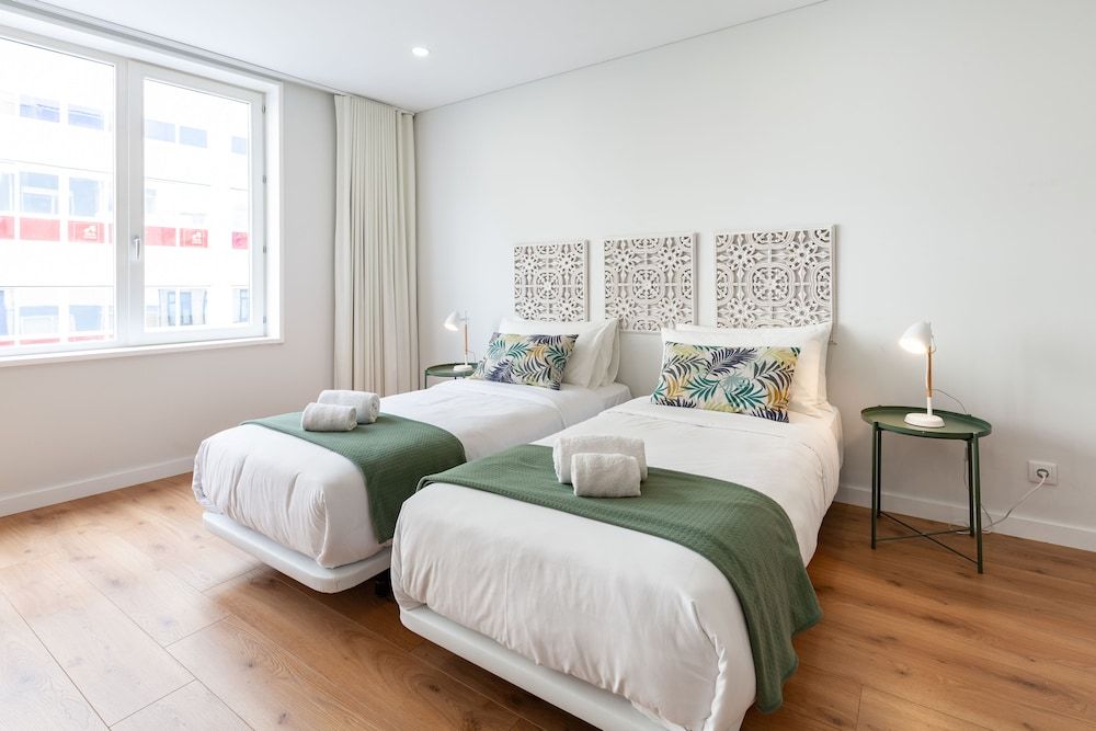 Oporto Palace Apartments Studio, 1 Double Bed with Sofa bed (4) 7