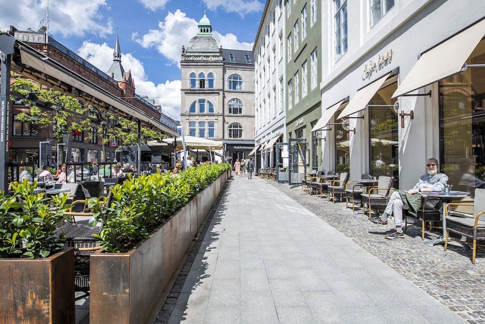 undefined On the Mile 4 - Into This Place 7