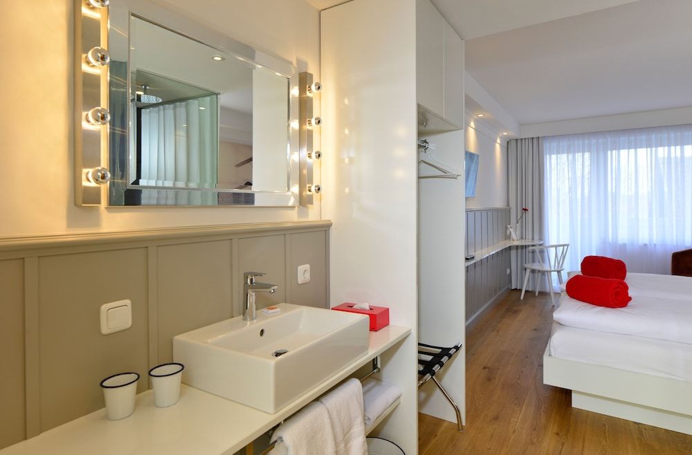 Der Kleine Hans Basic Room, 1 King Bed, Balcony 12