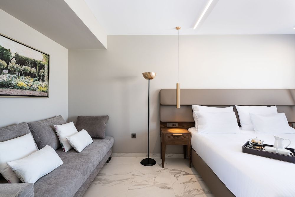 Deluxe Double Room, Partial Sea View