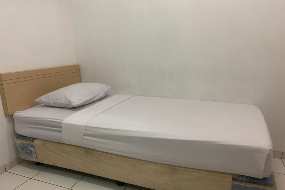 Economy Single Room