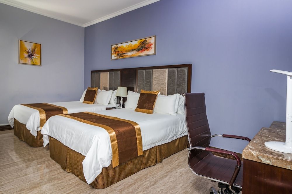 City Plaza Hotel & Suites Standard Room, 2 Double Beds, Non Smoking 3