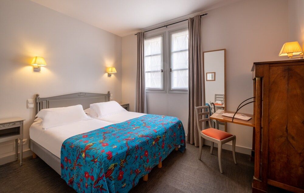Traditional Twin Room