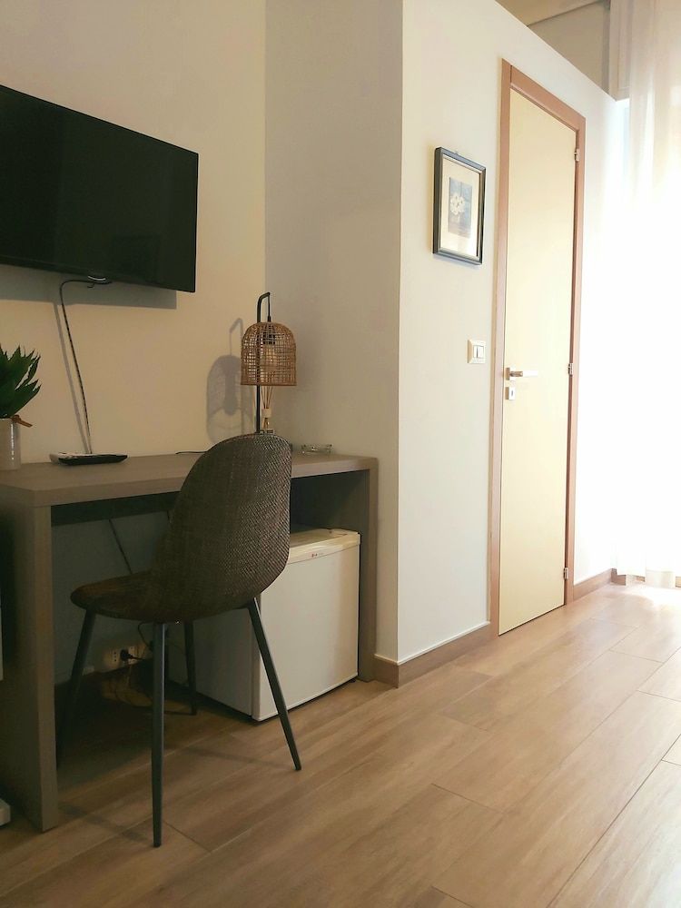 Bella Giulia Double Room, Balcony 5