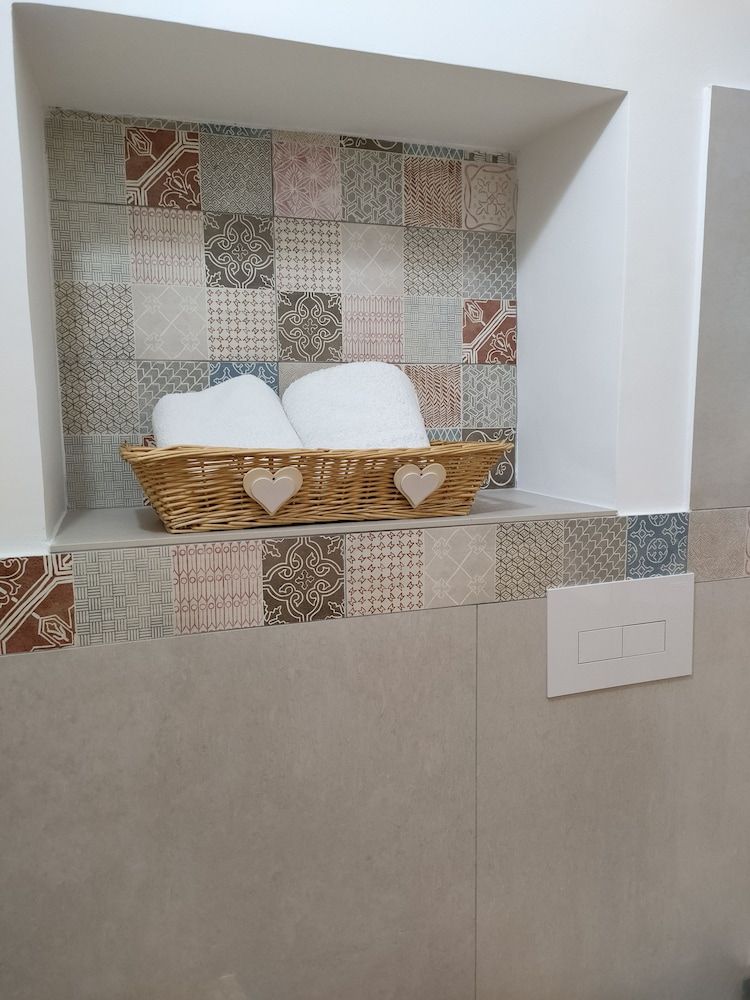 Bella Giulia Studio 9