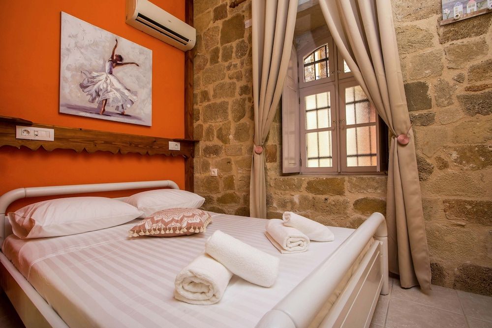 Charaki Double Room (Ground Floor)