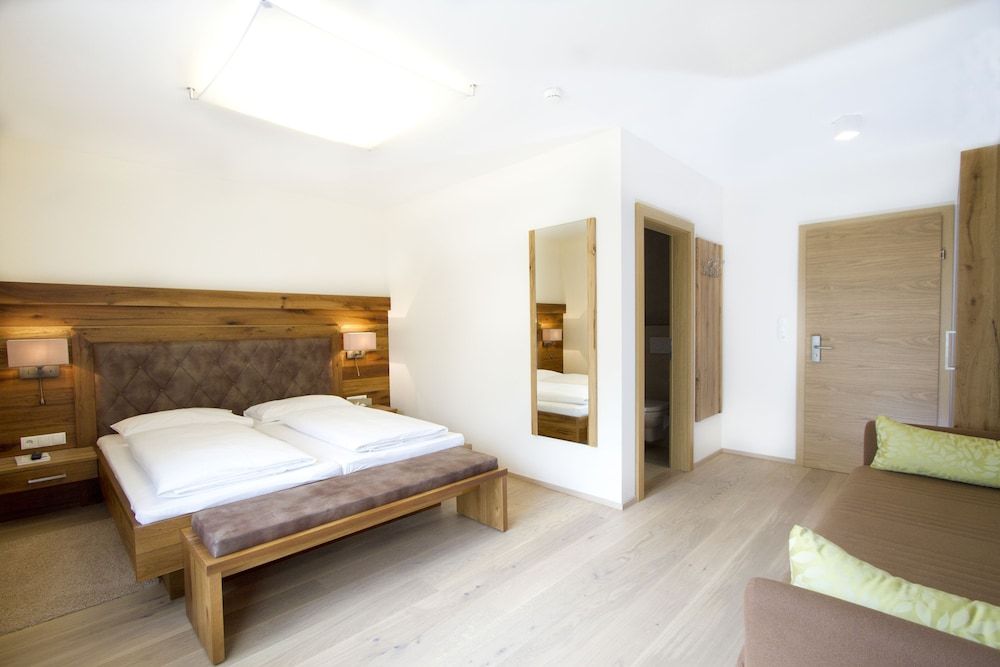 Hotel Zirngast Superior Double Room 5