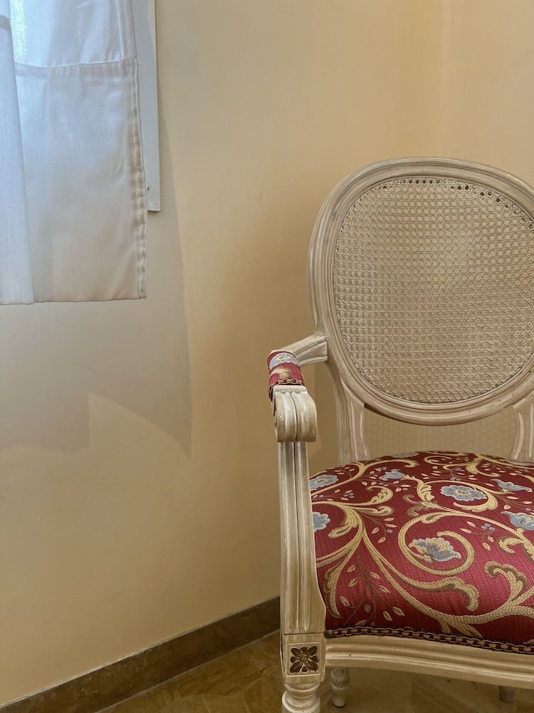 Angeles Inn Classic Double Room, 1 Queen Bed (External) 32