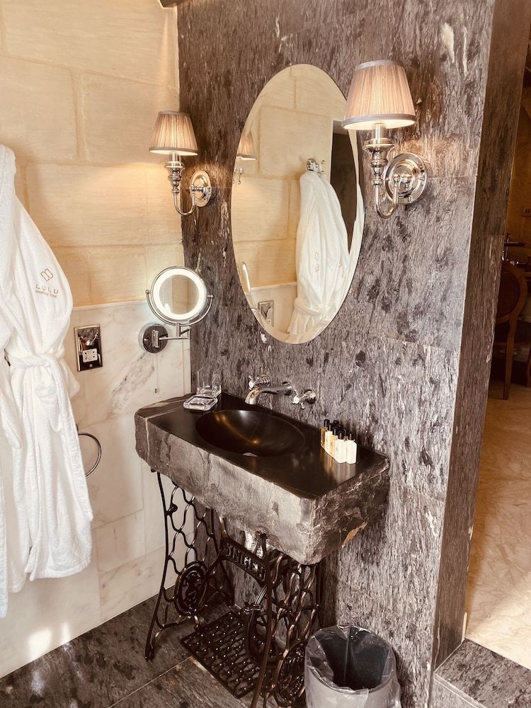 Lulu Boutique Hotel Executive Suite 3