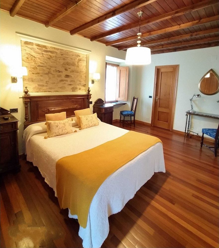 Pazo Xan Xordo Standard Double Room 3