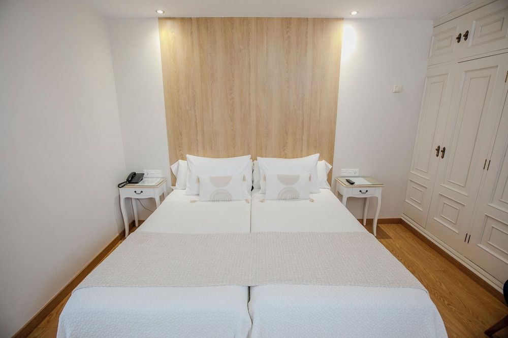 Pazo Xan Xordo Standard Double Room 4