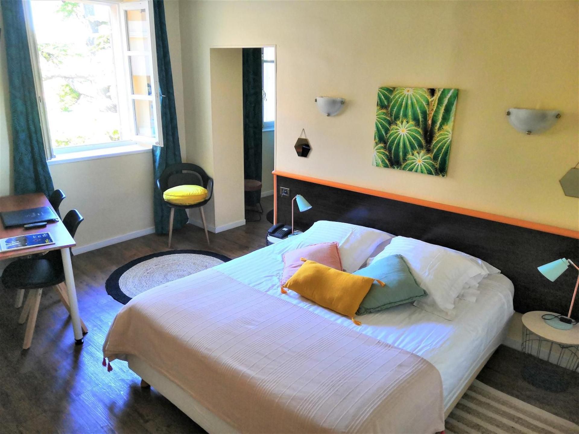 Superior Triple Room with Garden View