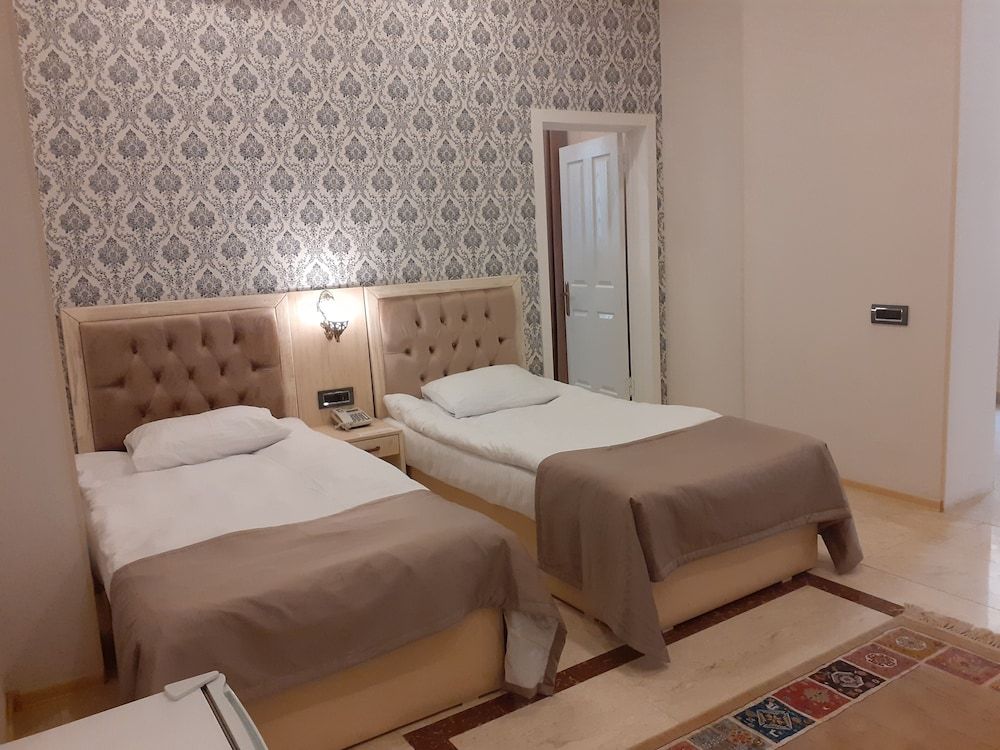 Ruma Qala Hotel Standard Twin Room 2