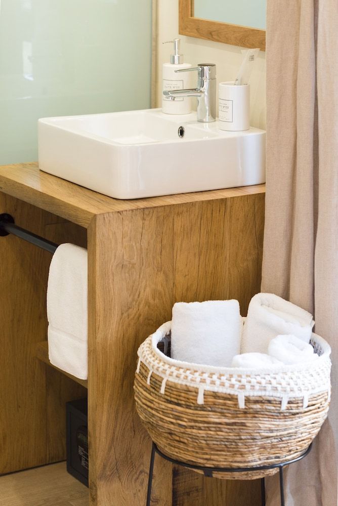 The Corner House Double Room 6