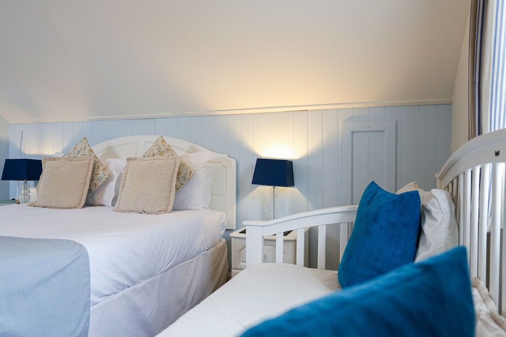 The Fishbourne - Isle of Wight Standard Double Room, Ensuite (505) 3