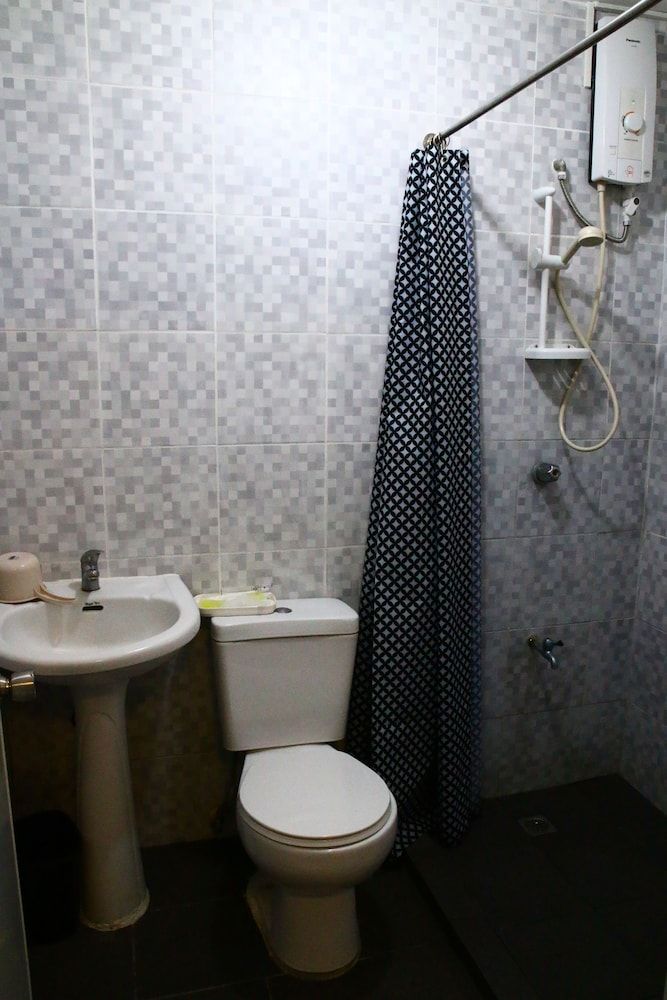 Brownwood Resort & Hotel Family Room 7