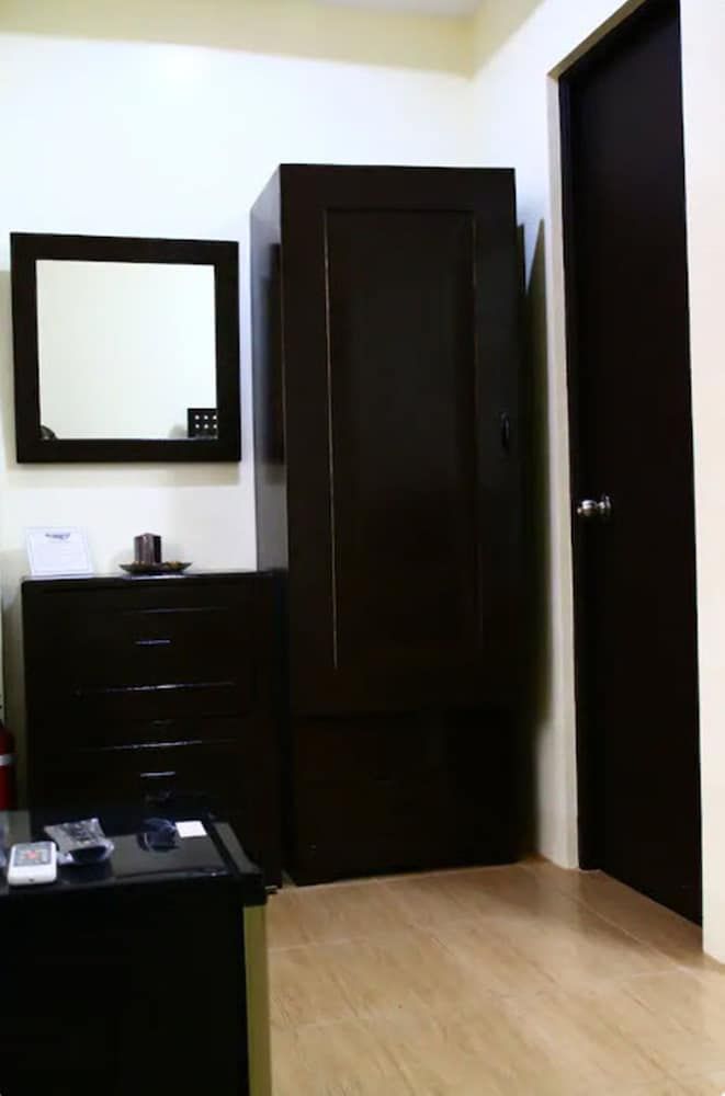 Brownwood Resort & Hotel Standard Room 3