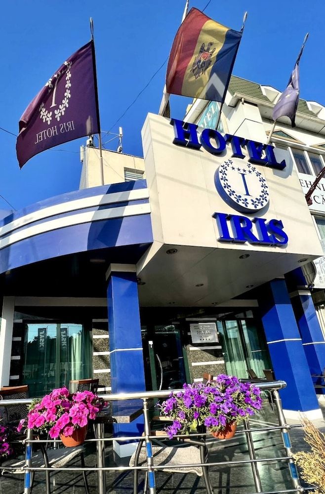 undefined Iris Hotel 9
